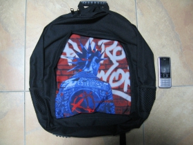 Chaos punk ruksak čierny, 100% polyester. Rozmery: Výška 42 cm, šírka 34 cm, hĺbka až 22 cm pri plnom obsahu